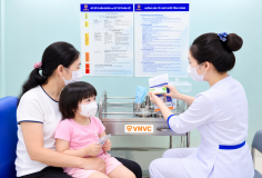 VNVC nỗ lực tiêm gần 25.000 liều vaccine tay chân miệng an toàn cho trẻ trên toàn quốc