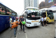 Phí phát sinh khi đặt vé trực tuyến, người mua khó biết trước tổng tiền