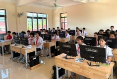 Chuyển đổi số mở thêm “cánh cửa” tri thức cho học sinh vùng cao