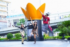 Trụ sở ngân hàng bỗng trở thành điểm check-in của fan BIGBANG vì một lý do