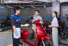 Đổi từ xe xăng sang xe máy điện: Điều gì giúp người dùng yên tâm thay đổi thói quen?