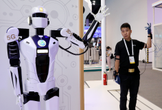IMF xem AI là “cơn sóng thần” đối với việc làm, WB kêu gọi biện pháp hỗ trợ