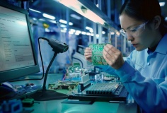 Tránh đầu tư dàn trải trong đào tạo nhân lực bán dẫn Việt Nam