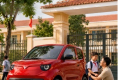 Chủ xe đánh giá VinFast VF 2 sau tháng đầu sử dụng: Sạc tiện lợi, chưa mất đồng nào tiền điện