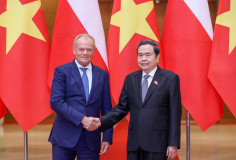 Chủ tịch Quốc hội Trần Thanh Mẫn hội kiến Thủ tướng Ba Lan Donald Tusk