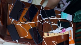 Ấm lòng những ‘trạm sạc 0 đồng’ ở vùng lũ xứ Huế