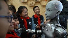 Trí tuệ nhân tạo vật lý: Khi robot học cử chỉ con người