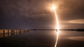 Ông Trump cho phép dùng Starlink mở Internet cho người dân Iran