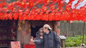 Các điểm đến Sun Group rực rỡ cờ hoa chào mừng Đại hội Đảng