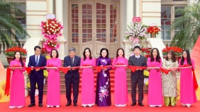 Khai mạc Triển lãm tư liệu 'Đảng Cộng sản Việt Nam qua các kỳ Đại hội'