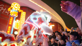 Các công ty Trung Quốc chi hàng trăm triệu USD để quảng bá sản phẩm AI dịp Tết