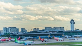 Hiểm họa từ trên không: Drone 'bủa vây' sân bay Đà Nẵng dịp Tết