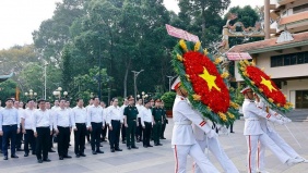 Chủ tịch Quốc hội Trần Thanh Mẫn tri ân các Anh hùng Liệt sĩ, Mẹ Việt Nam anh hùng tại TPHCM