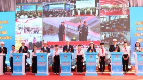 Phó Thủ tướng Thường trực Nguyễn Hòa Bình dự lễ khởi công dự án xây dựng Trường nội trú liên cấp Tiểu học – THCS Hương Xuân