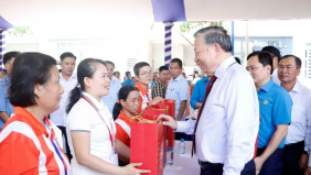 Tổng Bí thư, Chủ tịch nước Tô Lâm thăm, gặp gỡ, động viên công nhân, người lao động ở TPHCM