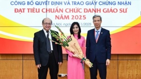 Nữ Giáo sư duy nhất ngành IT có sở thích cầm cọ vẽ, hiện giữ chức Hiệu phó tại Đại học Việt Nam lọt top 315 châu Á