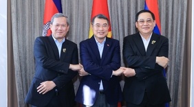 Biến 'gần gũi địa lý' thành 'lợi thế gắn kết chiến lược' giữa 3 nước Việt Nam, Campuchia, Lào