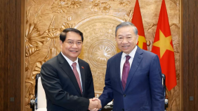 Tổng Bí thư, Chủ tịch nước Tô Lâm tiếp Bí thư Thành ủy, Chủ tịch Hội đồng nhân dân Thủ đô Vientiane (Lào)