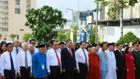 Tổng Bí thư, Chủ tịch nước Tô Lâm và lãnh đạo Đảng, Nhà nước dâng hoa tưởng nhớ Chủ tịch Hồ Chí Minh