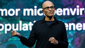 Nadella của Microsoft chỉ trích Fable của Anthropic vì bị 'kiểm soát biên tập' quá mức