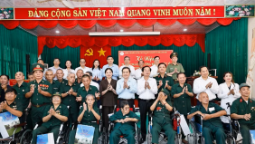 Chủ tịch Quốc hội Trần Thanh Mẫn tri ân người có công tại TPHCM