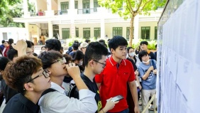 Điểm chuẩn đại học 2026: Hàng loạt ngành lập đỉnh, AI chạm mức tuyệt đối