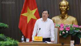 Phó Thủ tướng Thường trực Phạm Gia Túc: Ưu tiên thu gom, vận chuyển rác thải khi thí điểm xe ba bánh điện