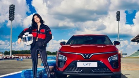 Tự lái xe đi du lịch hè cùng gia đình, chủ xe VinFast VF 7 hào hứng: Xe không chỉ chở người mà “gánh” cả chuyến đi