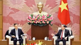 Chủ tịch Quốc hội Trần Thanh Mẫn tiếp Chủ nhiệm Ủy ban Tài chính và Kinh tế Nhân đại toàn quốc Trung Quốc