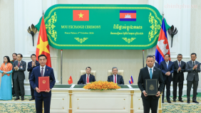 Việt Nam, Campuchia trao đổi nhiều văn kiện hợp tác quan trọng