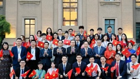 Chủ tịch Quốc hội Trần Thanh Mẫn gặp gỡ cộng đồng kiều bào tại Trung Quốc