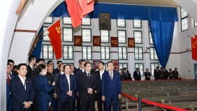 Chủ tịch Quốc hội Trần Thanh Mẫn thăm di tích lịch sử cách mạng tại tỉnh Thiểm Tây của Trung Quốc
