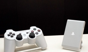 PlayStation Vita TV: Nhỏ và kết nối không dây