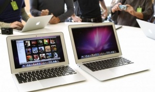 Microsoft giảm 300 USD đổi MacBook cũ lấy Surface Book mới