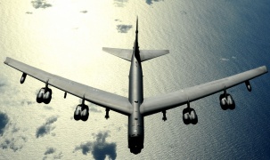 B-52 đã bay gần các đảo nhân tạo Trung Quốc xây ở Biển Đông