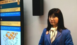 Toshiba tung ra robot Chihira Kanae giống hệt con người
