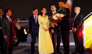 Obama đến Việt Nam: Buôn bán thương mại và vũ khí rộng cửa
