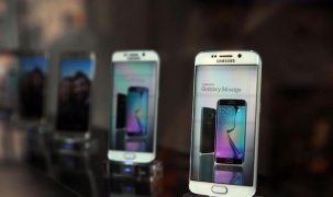 Samsung đang trượt dốc mạnh ở phân khúc smartphone cao cấp