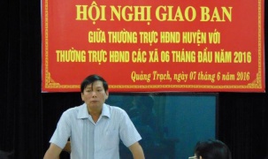 Nhiều con cháu Bí thư huyện ở Quảng Bình làm quan