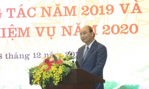 Thủ tướng Nguyễn Xuân Phúc dự Hội nghị tổng kết công tác năm 2019 và triển khai nhiệm vụ năm 2020 của Bộ TTTT