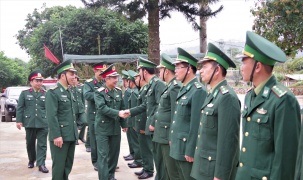 Bộ Tư lệnh quân khu 4 chúc Tết các Đồn Biên phòng tỉnh Nghệ An