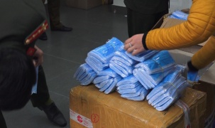 Hà Nội: Thu giữ 143.000 chiếc khẩu trang không rõ nguồn gốc