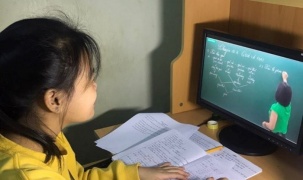 Hà Nội yêu cầu không thu tiền học trực tuyến, kể cả hỗ trợ tự nguyện