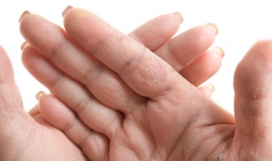 Cẩn trọng nước rửa tay rõ nguồn gốc trôi nổi trong mùa dịch
