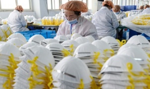 Ngành sản xuất khẩu trang Trung Quốc phát tài nhờ COVID-19