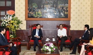 Bộ trưởng Nguyễn Mạnh Hùng thăm và chúc mừng Hội Nhà báo Việt Nam