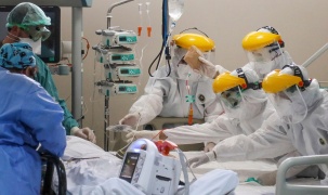 Nikkei: Vingroup làm máy thở nhằm phòng vệ làn sóng virus tiếp theo