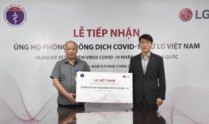 LG tài trợ Việt Nam 10.000 bội kít xét nghiệm Covid-19