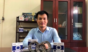 Hưng Yên: Sáng chế má phanh xe máy làm từ bã cà phê