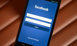 Facebook ra mắt chế độ nền cho thiết bị di động